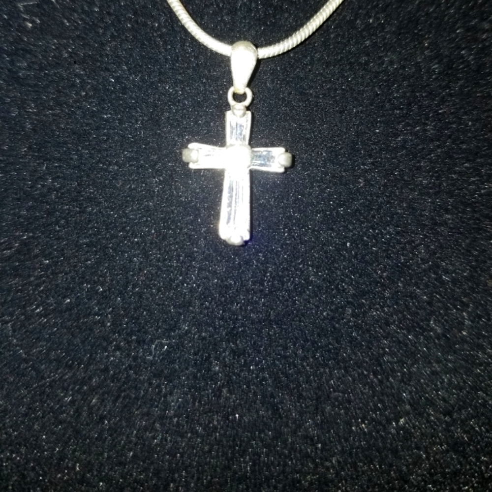 925 Sterling neckace NWOT